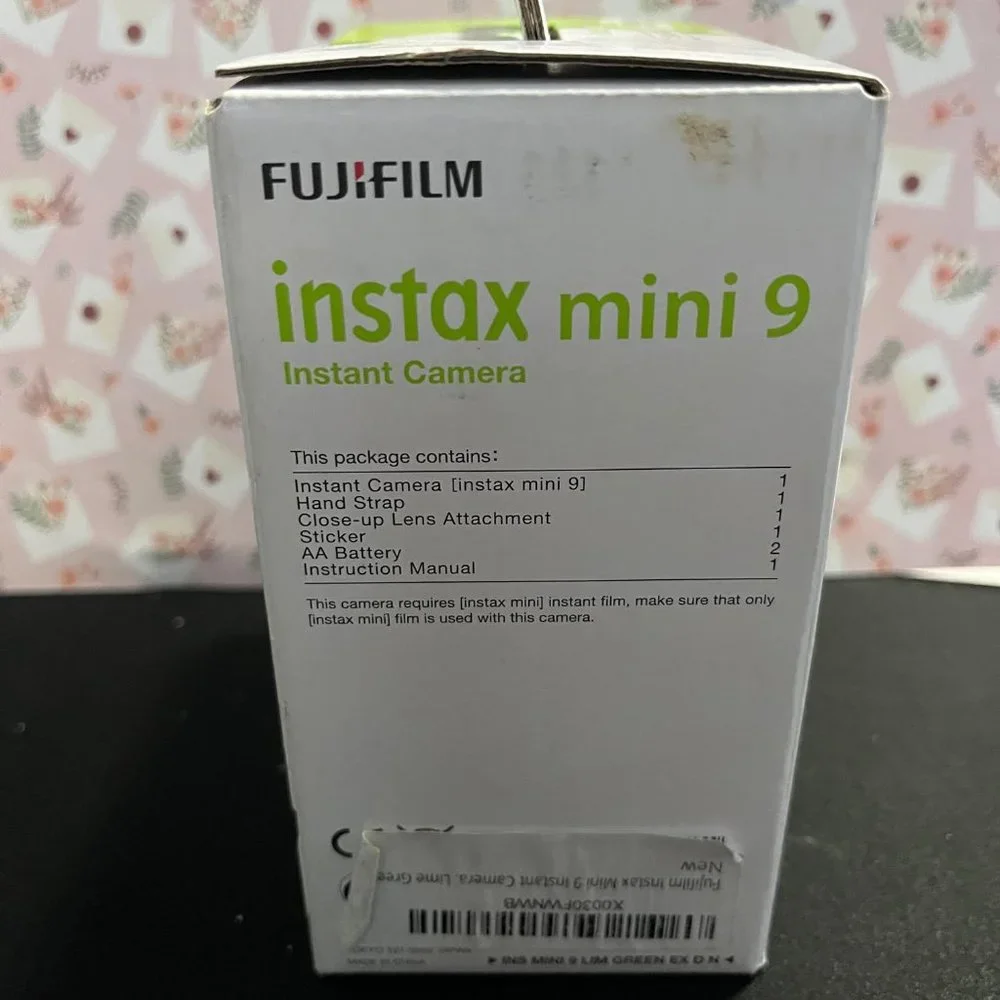 FUJIFILM INSTAX MINI 9 INSTANT CAMERA